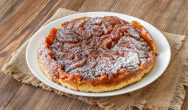 Can You Bake a Gourmet Tarte Tatin with Caramelized Apples and Puff Pastry?